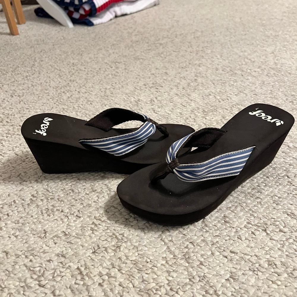 Wedge flip flop